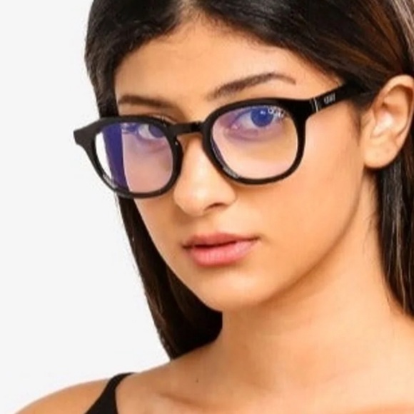 QUAY Walk On Blue Light Glasses Black Frame Bluelight Blocking Lens Unisex NWT - Picture 5 of 7